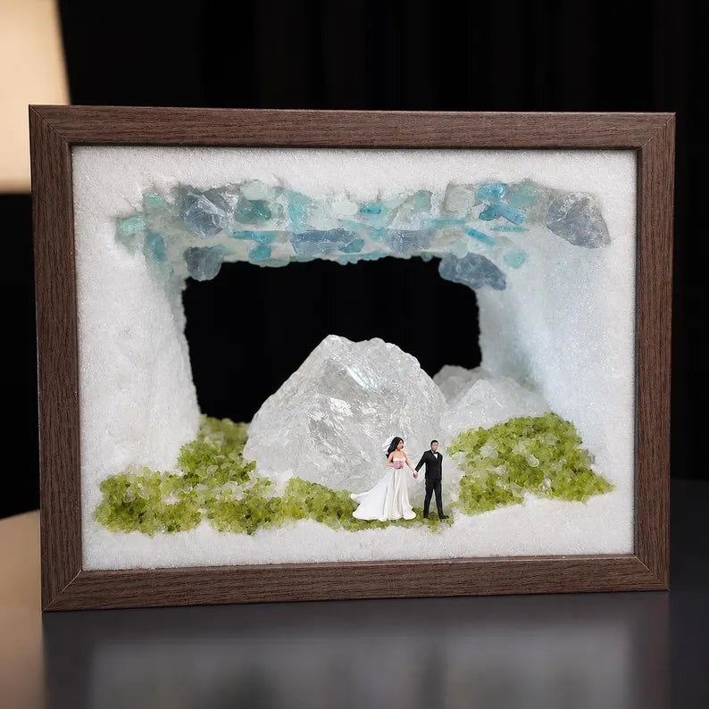 Wedding Crystal Diorama Night Light – Bride & Groom
