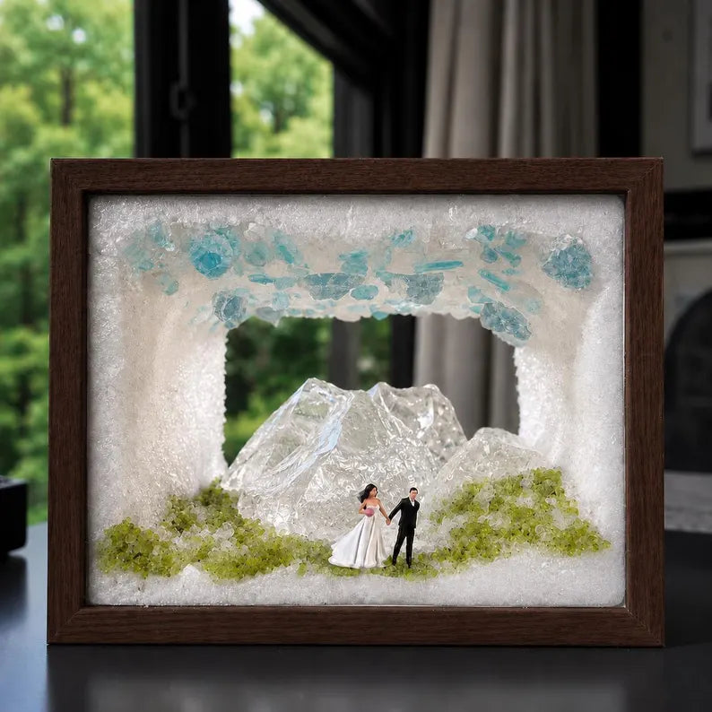 Wedding Crystal Diorama Night Light – Bride & Groom