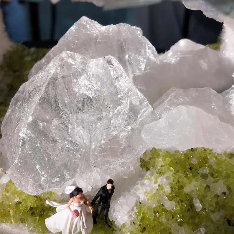 Wedding Crystal Diorama Night Light – Bride & Groom