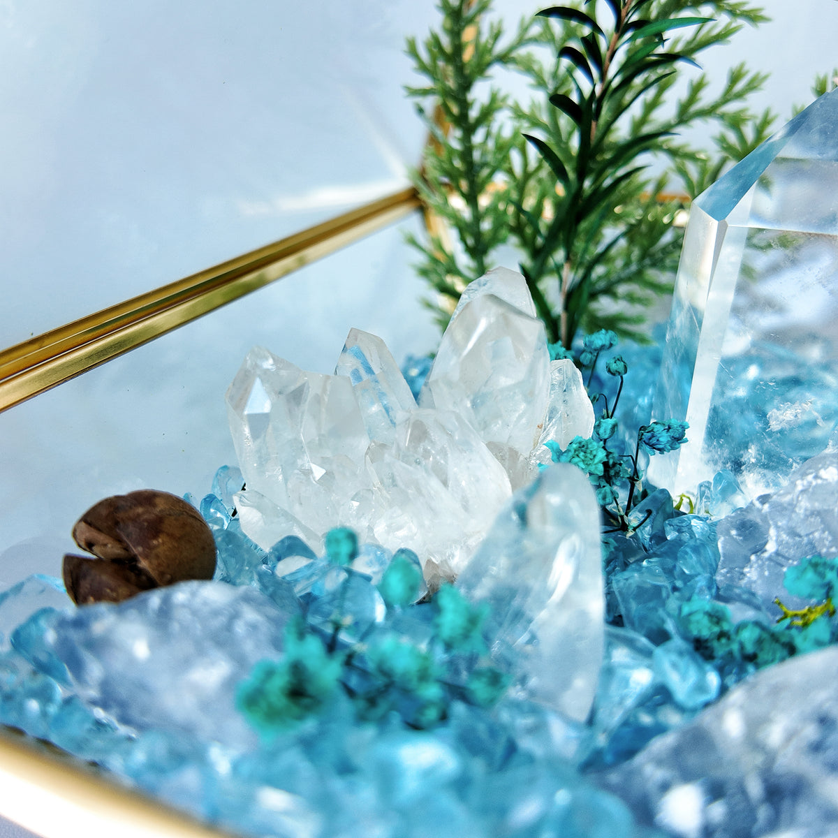 Aquamarine & Clear Quartz Crystal Terrarium – Gold Geometric Hanging Decor
