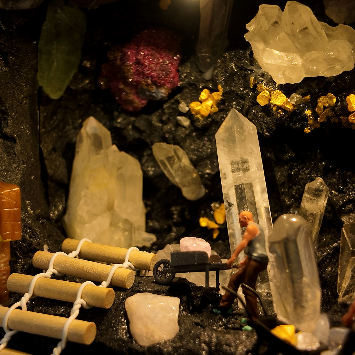 Crystal Mine Cave Night Light – Quartz & Amethyst