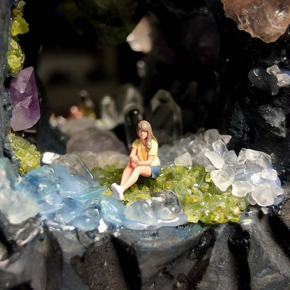 Crystal Cave Night Light – Quartz, Amethyst & Peridot