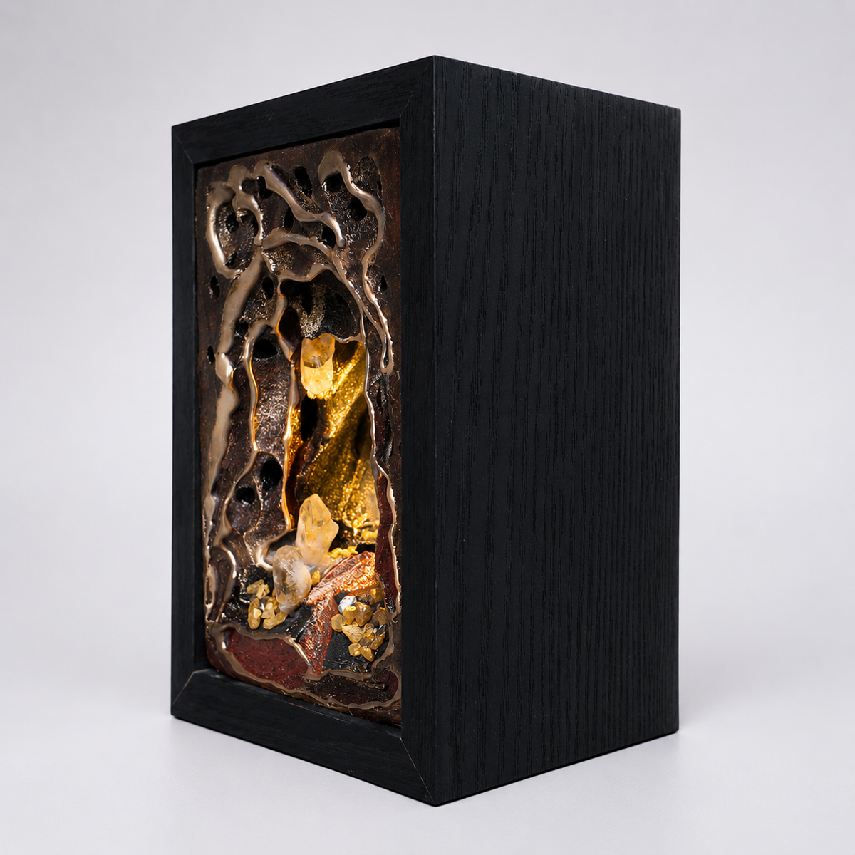 Miner & Dog Crystal Cave Night Light – Mini Diorama