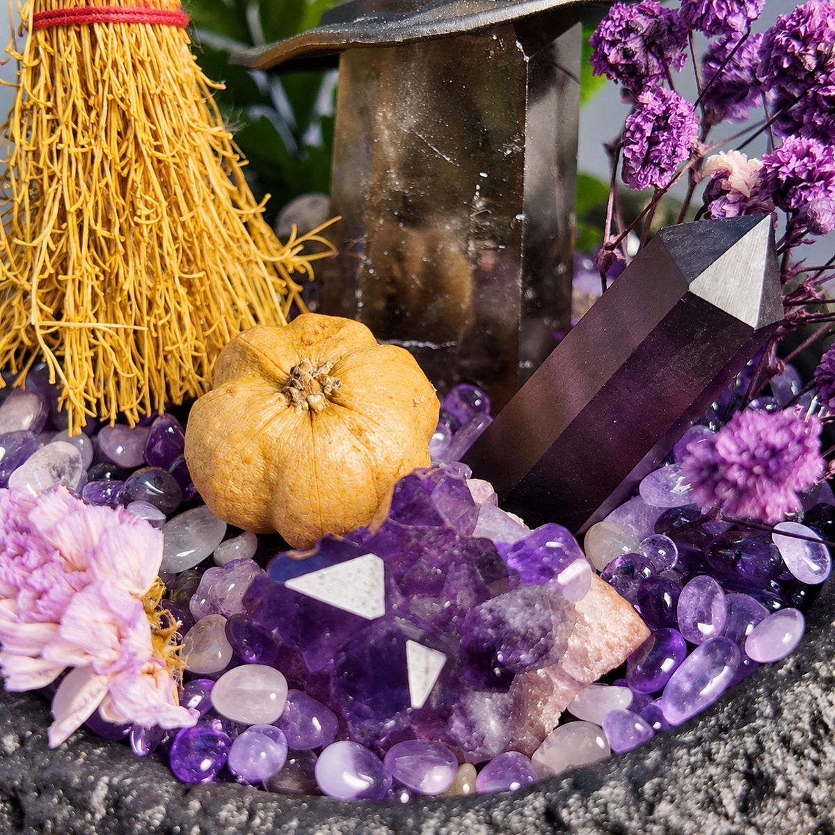 Witchy Crystal Garden – Mini Broom & Pumpkin Decor
