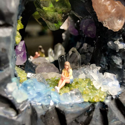 Crystal Cave Night Light – Quartz, Amethyst & Peridot