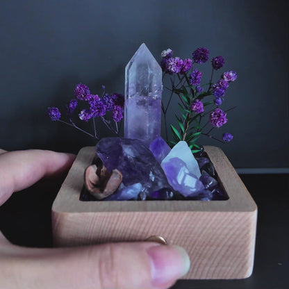 Rechargeable Amethyst Crystal Garden Night Light – Wooden Base & Dried Flowers